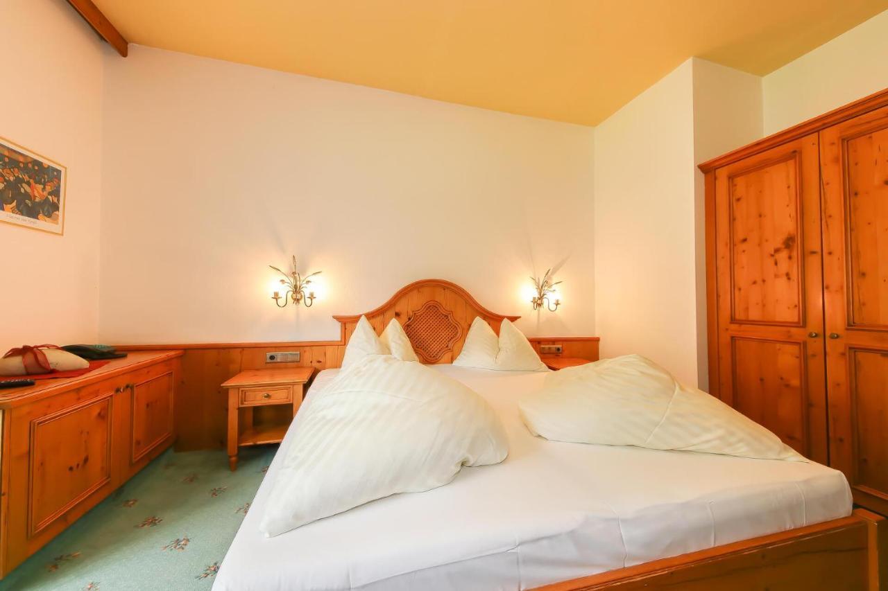 Hotel Dax Лофер Екстериор снимка