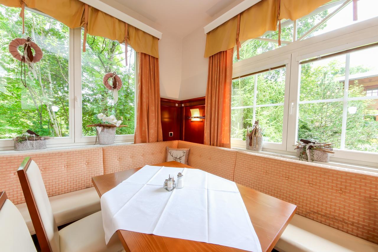 Hotel Dax Лофер Екстериор снимка