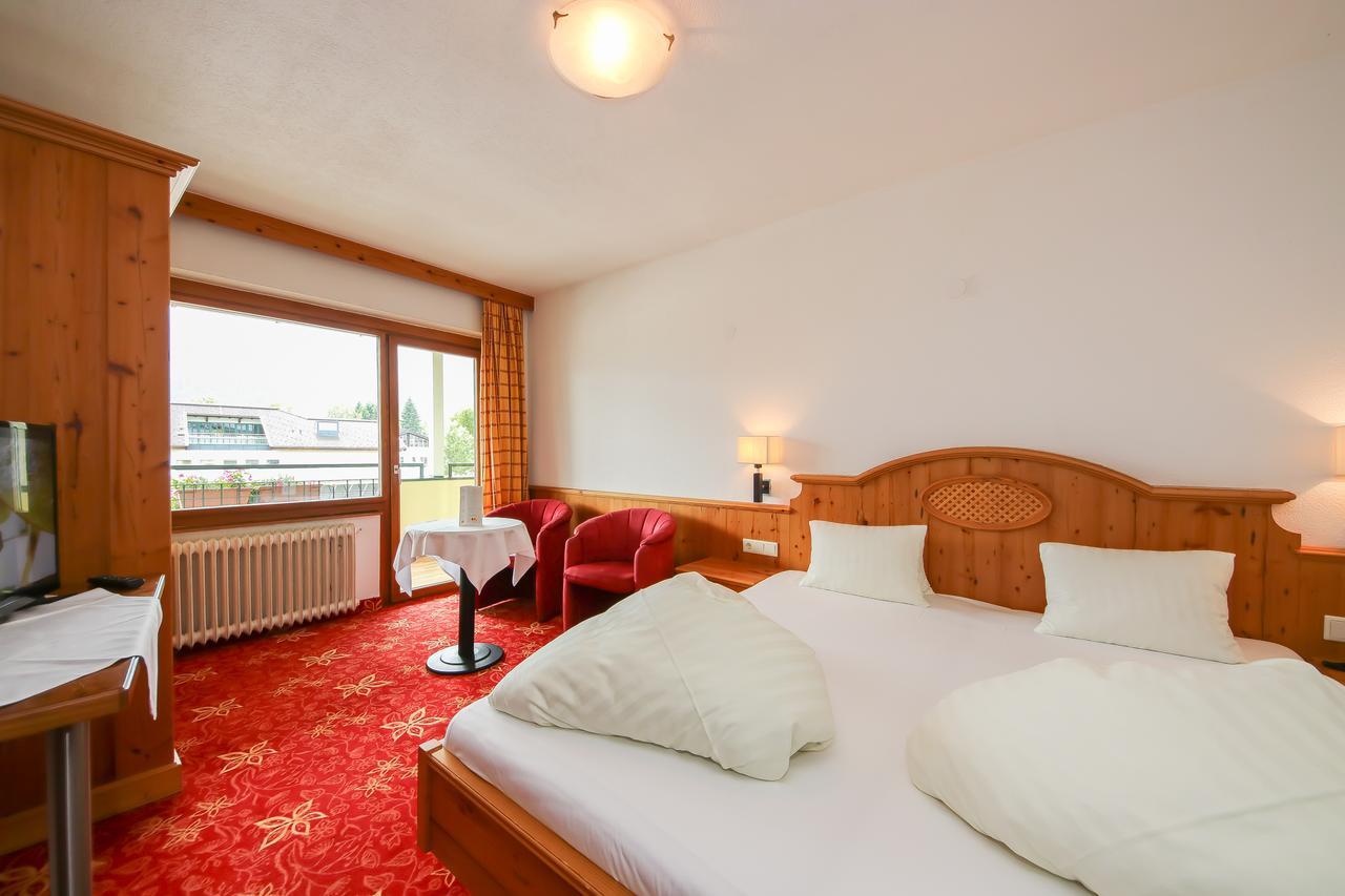 Hotel Dax Лофер Екстериор снимка