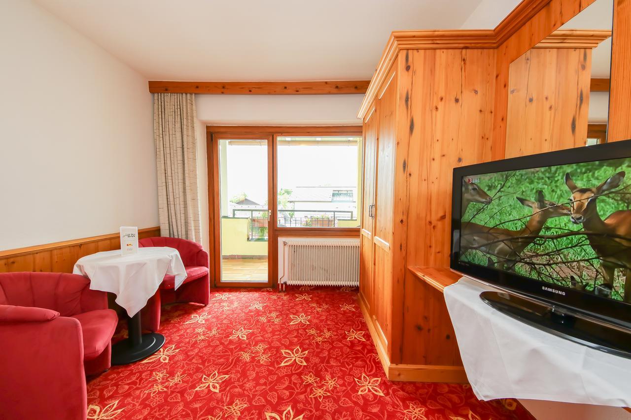Hotel Dax Лофер Екстериор снимка