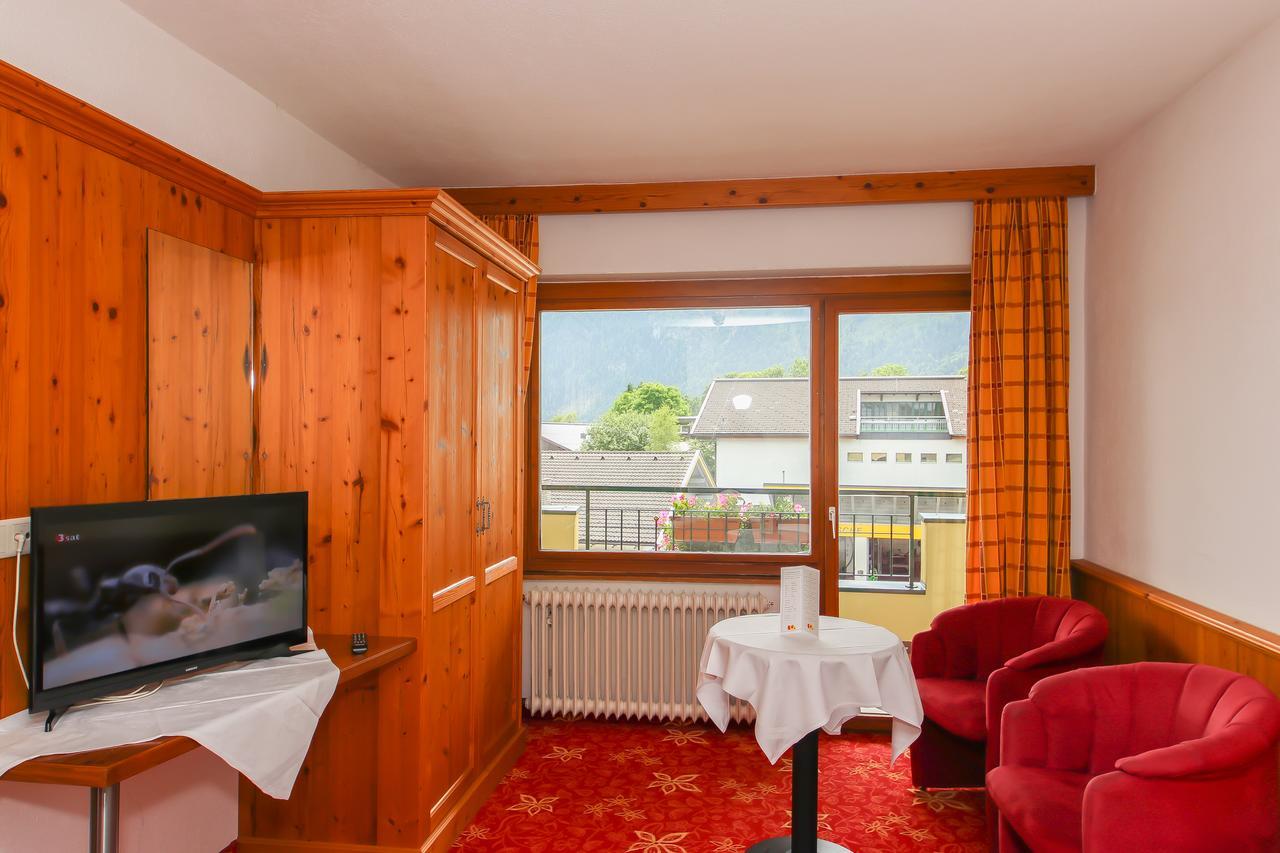 Hotel Dax Лофер Екстериор снимка