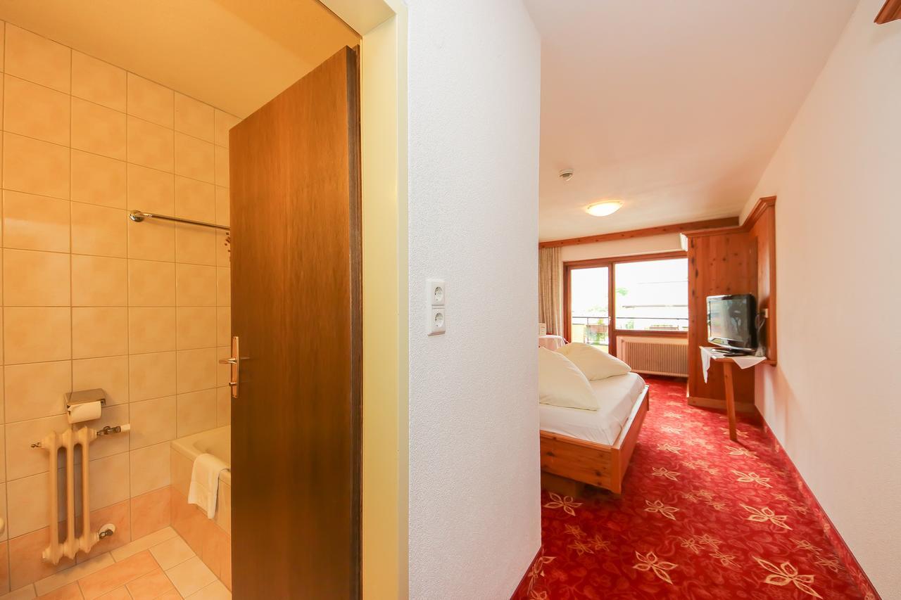 Hotel Dax Лофер Екстериор снимка