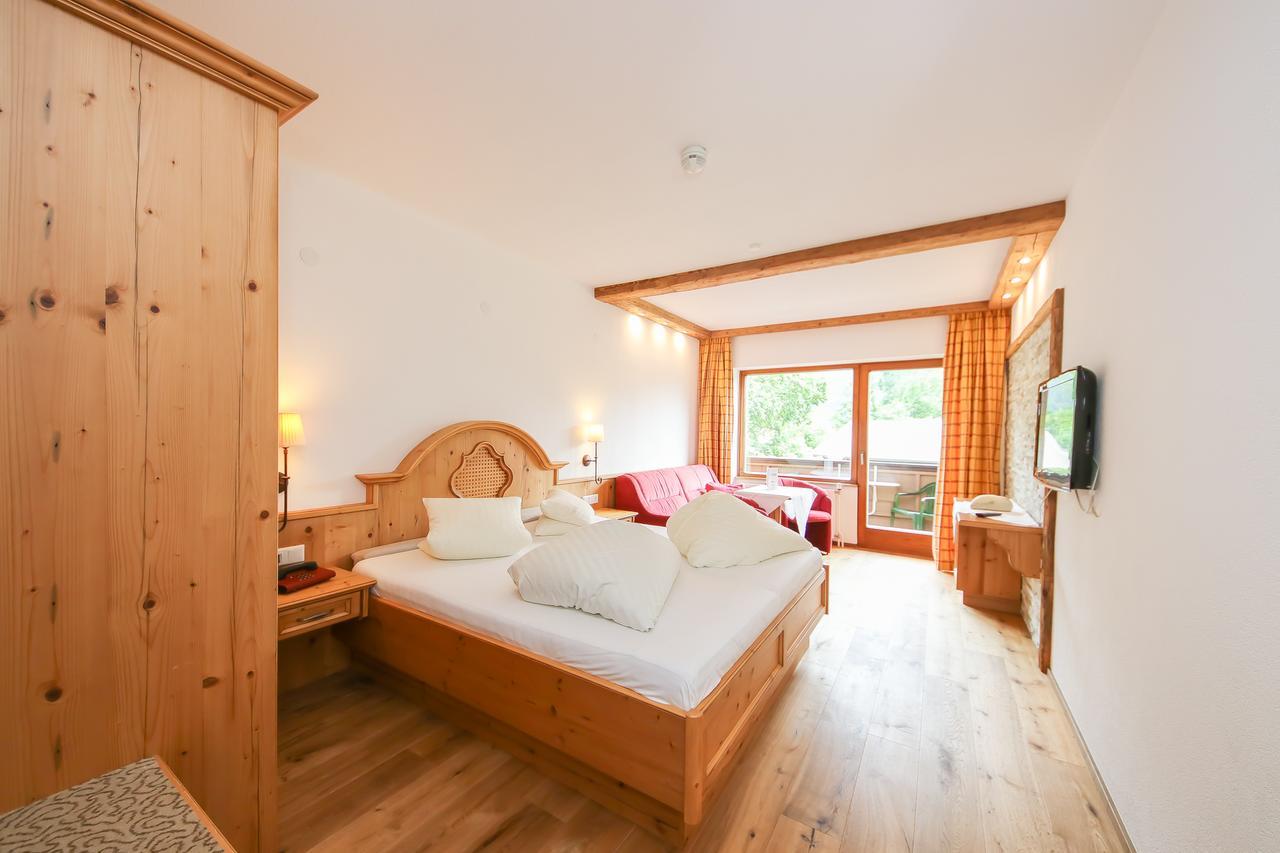 Hotel Dax Лофер Екстериор снимка